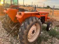 Vand tractor fiat ,cutie viteze 2 manete