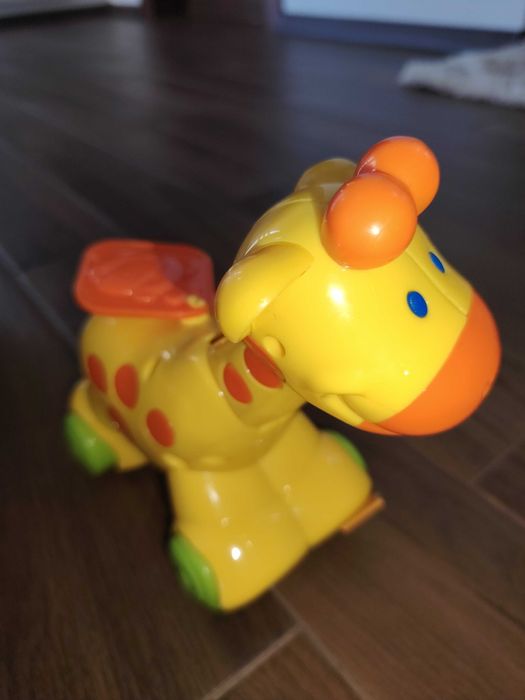 Jucărie interactiva girafa