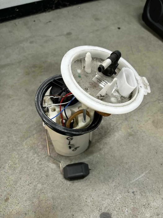 Pompa benzina rezervor completa VW Golf 8 1.0 TSI 2020-2025