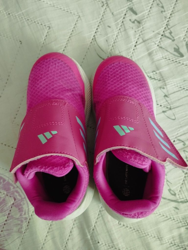 Маратонки Adidas 27 номер