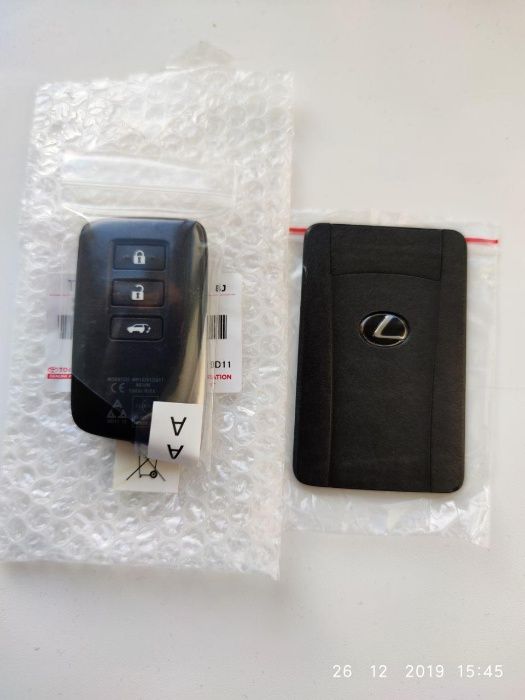 Ключ и ключ-карта Лексус, смарт ключ на Lexus LX570 и NX.