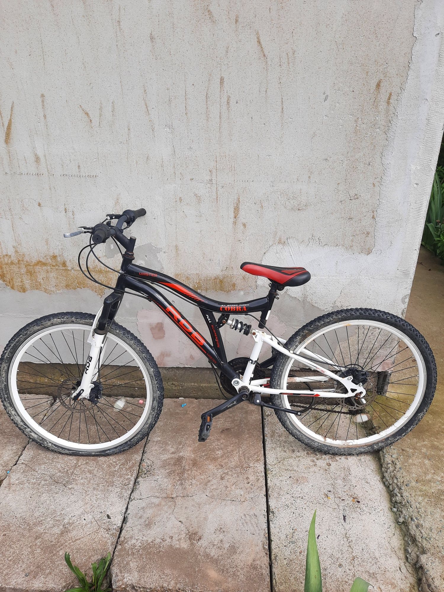 Vând bicicleta cobra nou nouta
