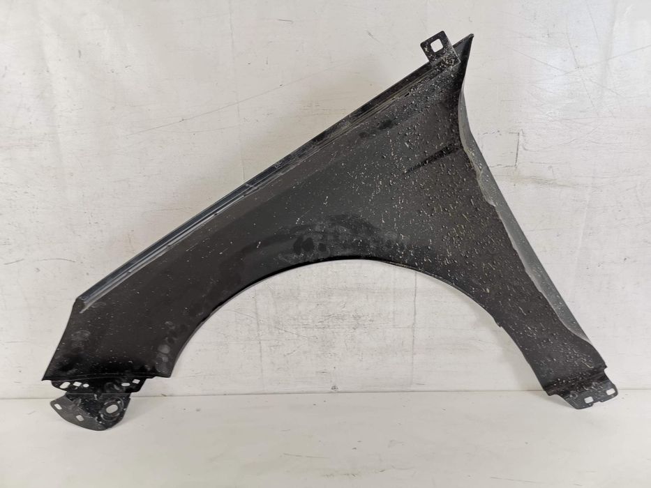 Десен преден калник / Desen preden kalnik Ford Focus 3 [ - ], Focus 3