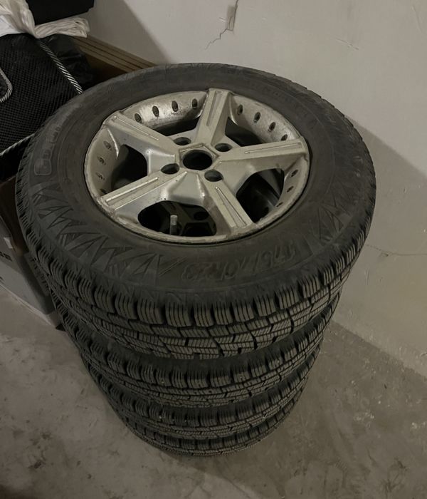 Диски R13 с резиной 175/70 почти новая