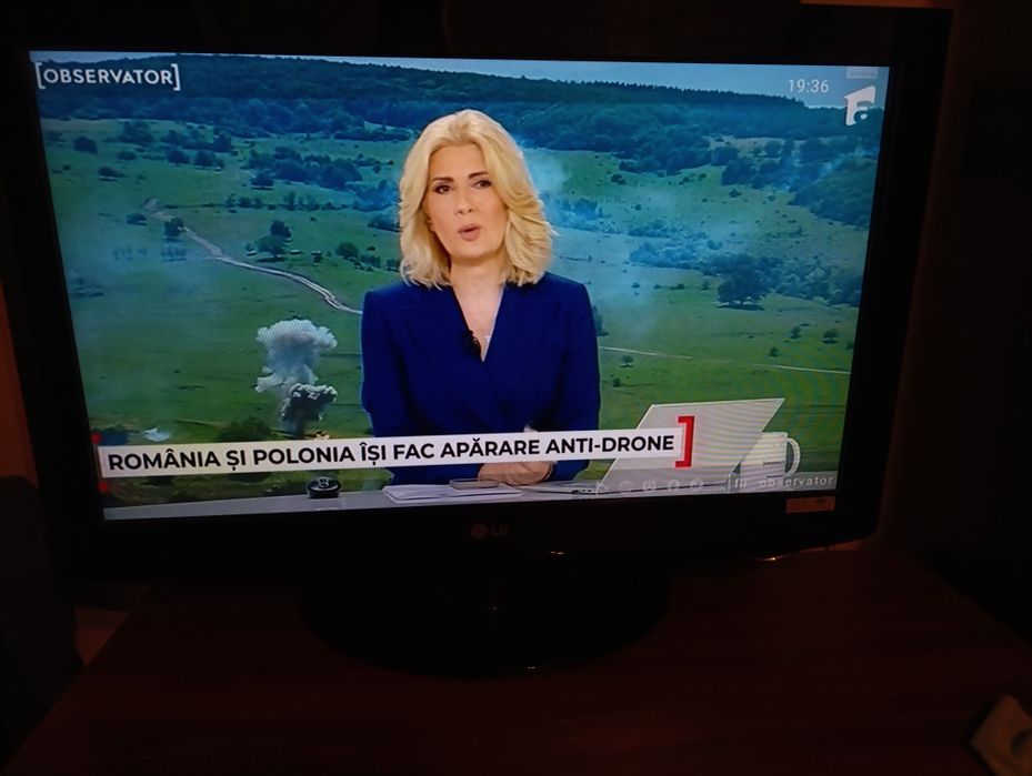 TV LG , diagonala 81 cm