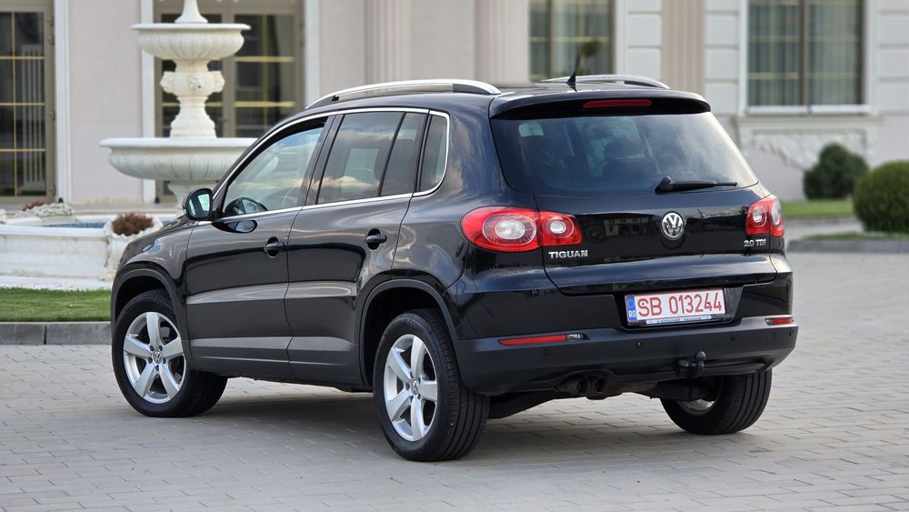 Volkswagen Tiguan 2009 2.0 140 CP Navi/Bixenon/4x4 CASH/RATE Avans 0