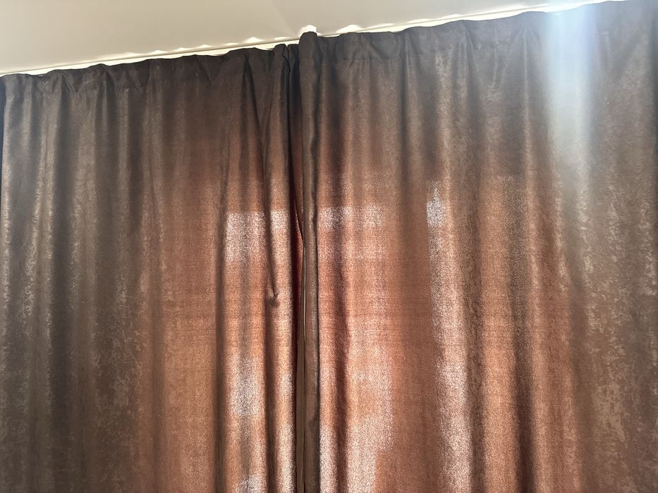 Шторы в гостиную или в спальню