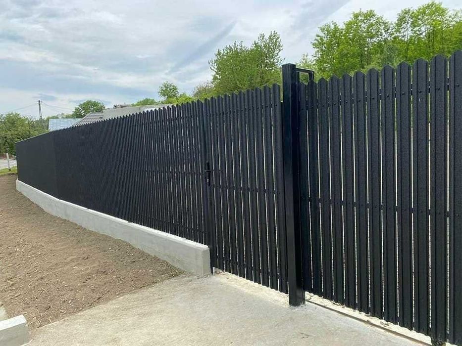 Construim garduri din șipcă metalică