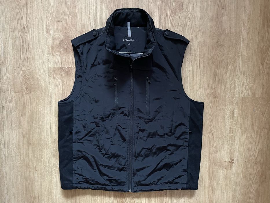 Calvin Klein Black Vest L