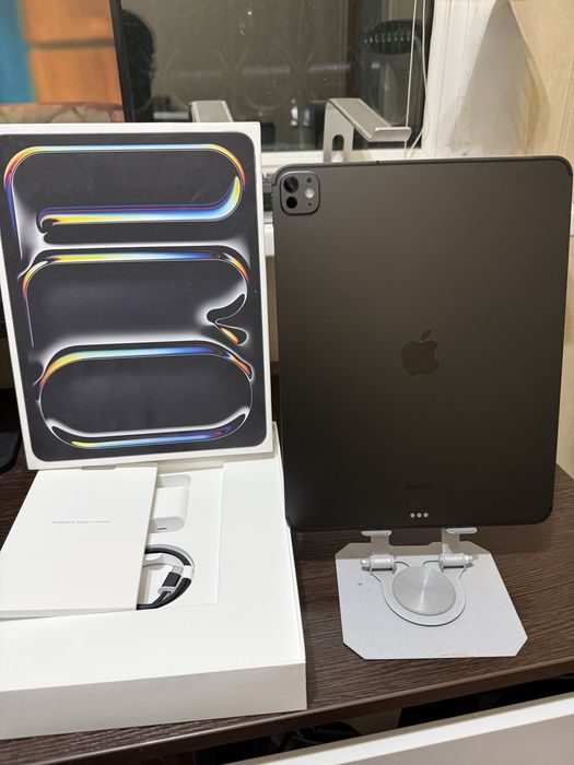 iPad Pro 13 M4 256 Black, батарейка 100% + Apple pencil pro