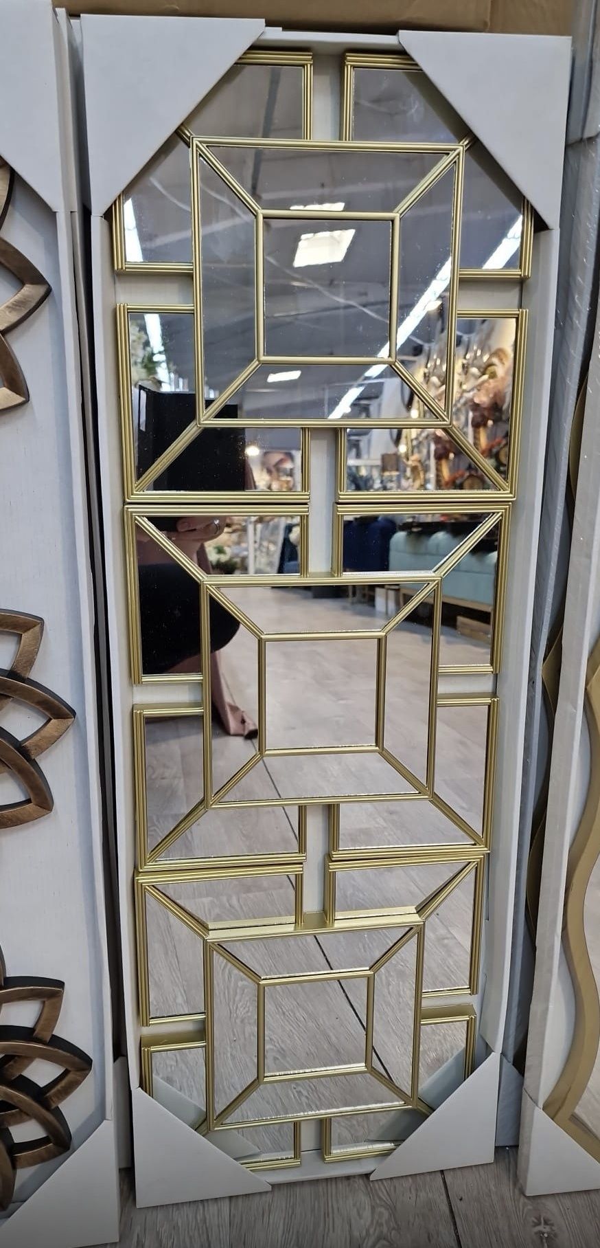 Set oglinzi decorative aurii moderne