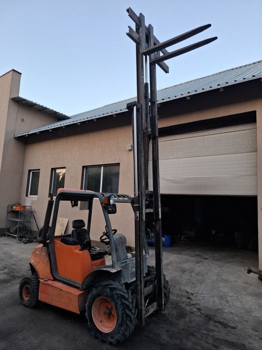 Ausa CH 150 Stivuitor 4x2 de teren