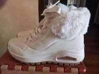 Дамски боти skechers номер 35