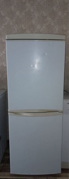 Продам холодильник