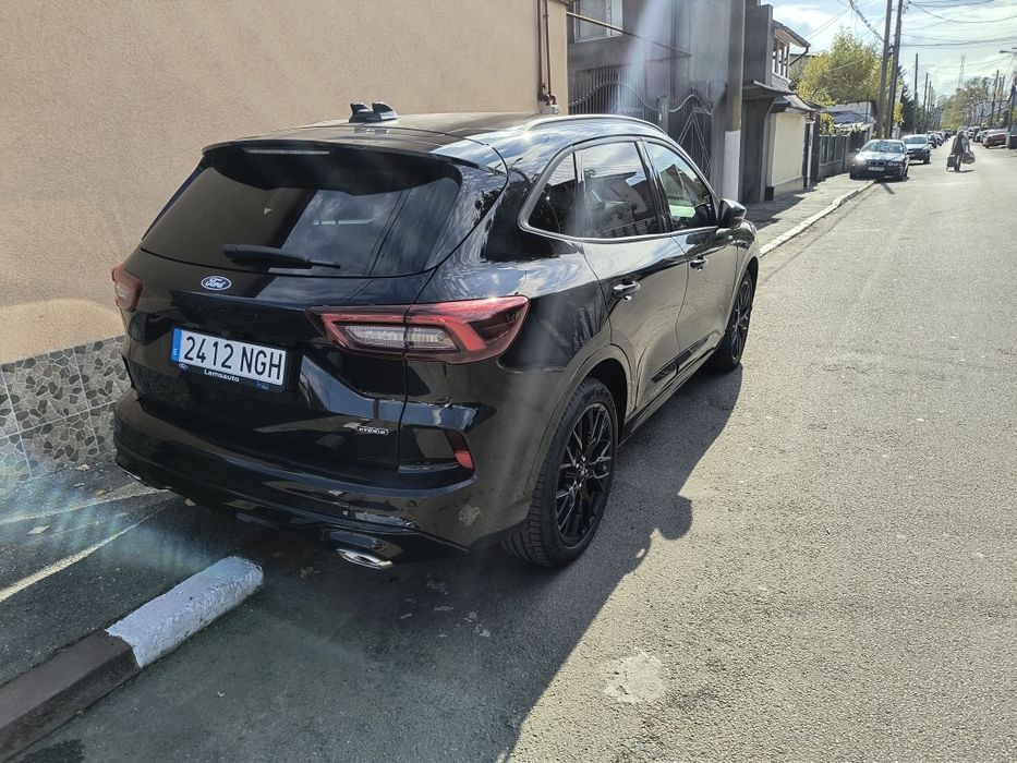 Ford kuga ST hibrid plug-in