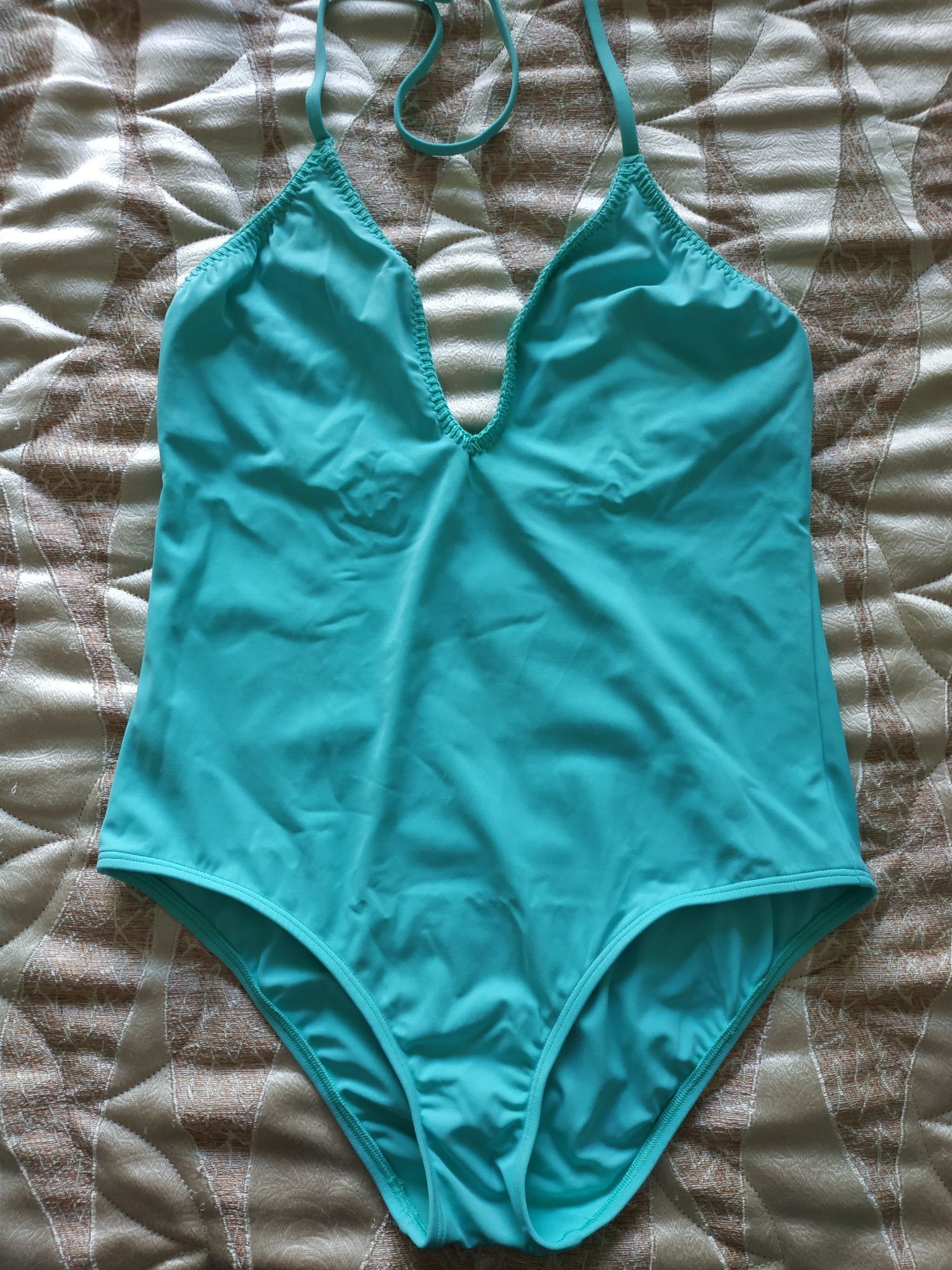 Цял бански  Triumph, Liska, Kangaroos и Victoria Secret