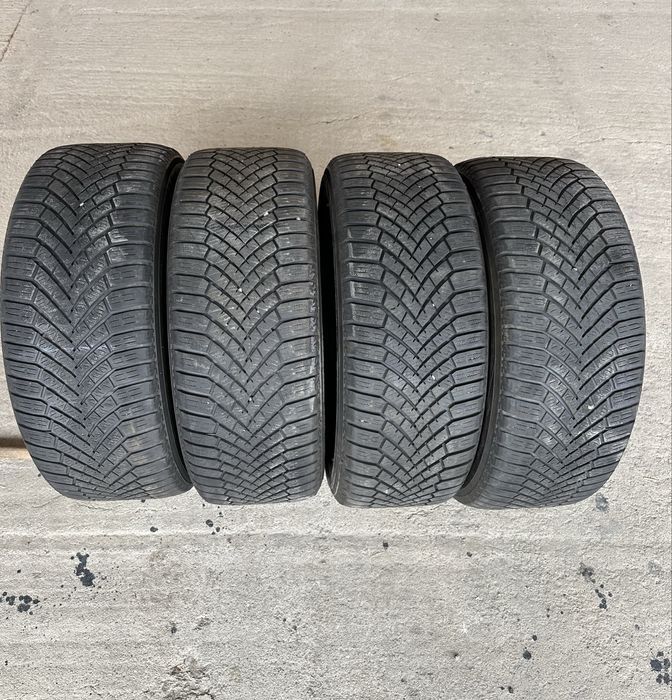 Джанти Skoda с зимни гуми Yokohama 225/45/17 DOT1824 на 1 зима