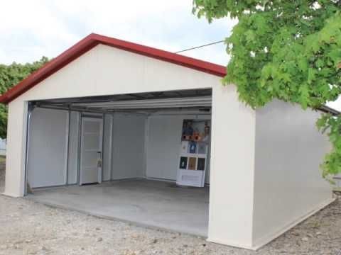 Garaje auto pe structura metalica învelite cu panouri sandwich