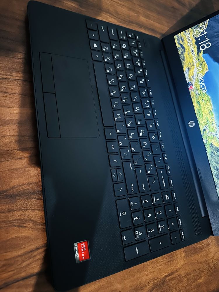 Hp noutbuk holati zur turibdi srochni narxi arzon