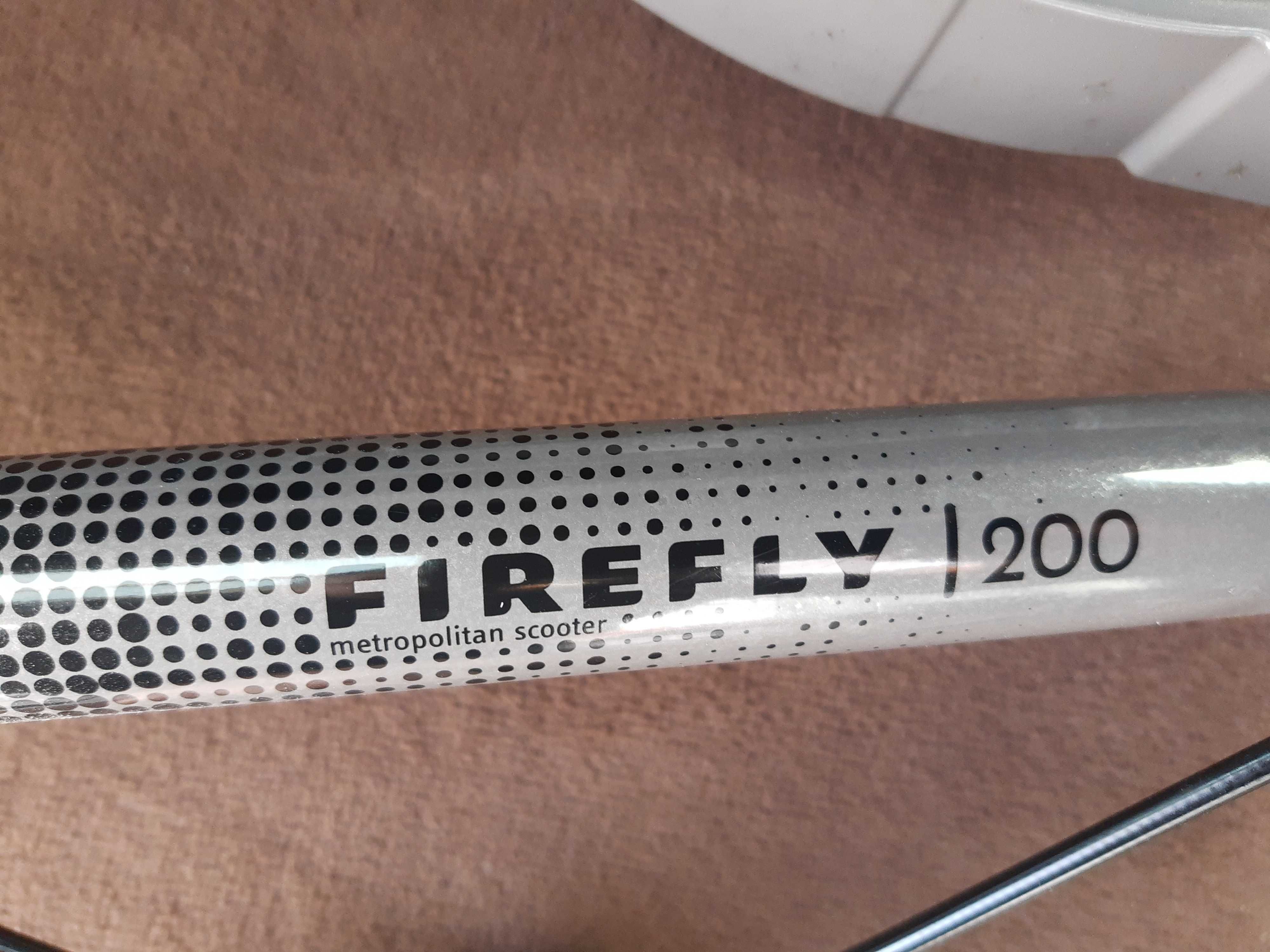 Тротинетка FIREFLY 200