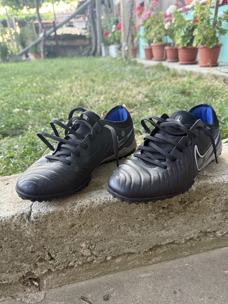 Футболни обувки Nike LEGEND 10 PRO TF