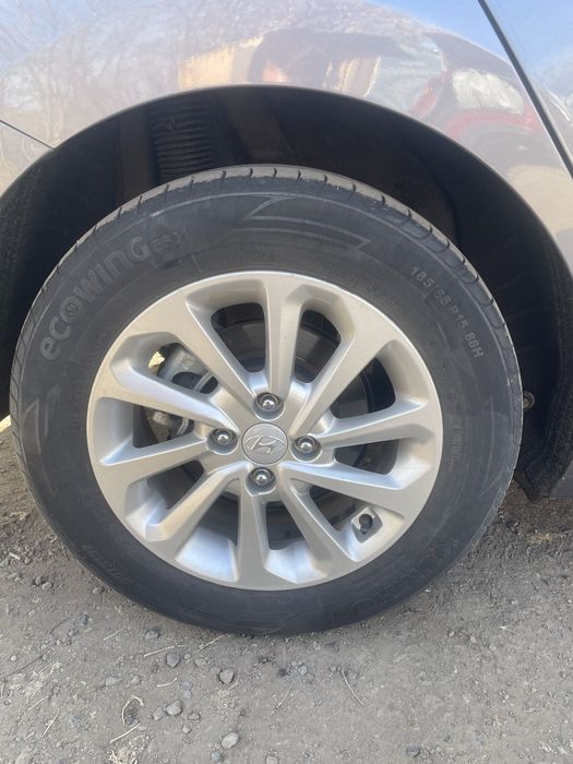 Шины 185/65/15 KUMHO летние