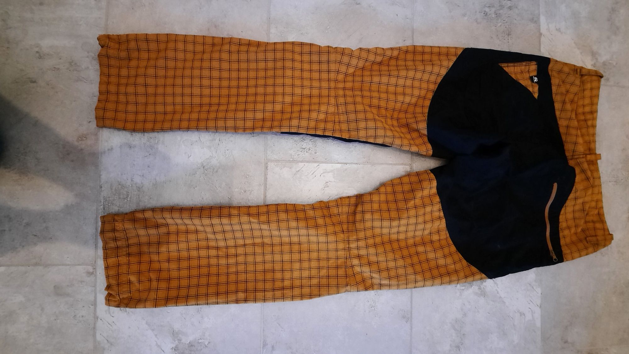 Pantaloni de cățărat Northfinder, mărime S, 100 lei