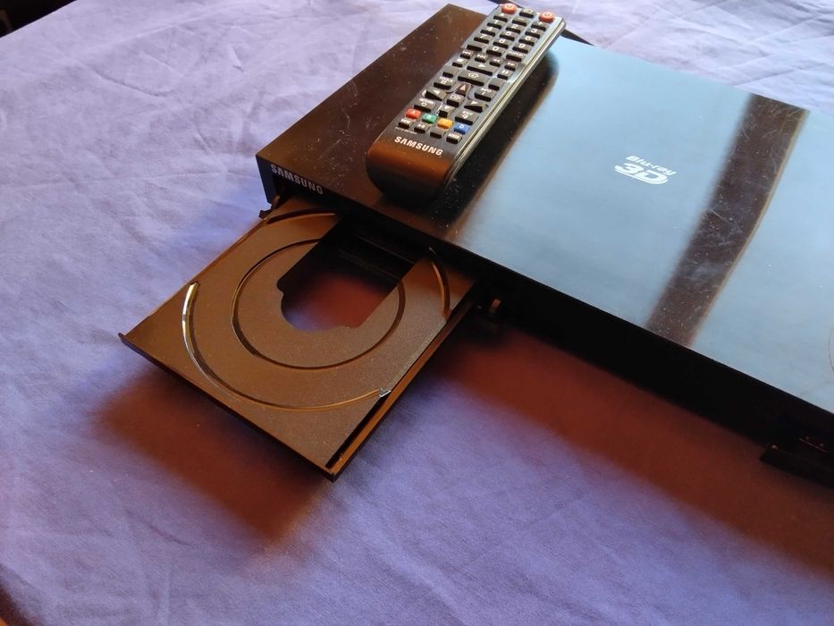 страхотен оригинален 3де Блу Рей дивиди юесби плеър-самсунг