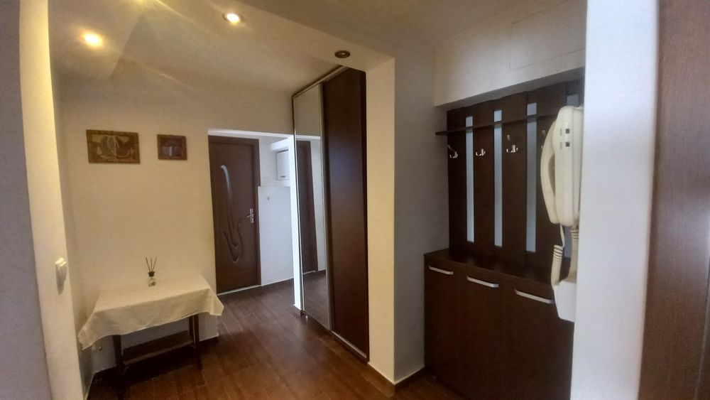 Închiriez apartament Curtea de Argeș