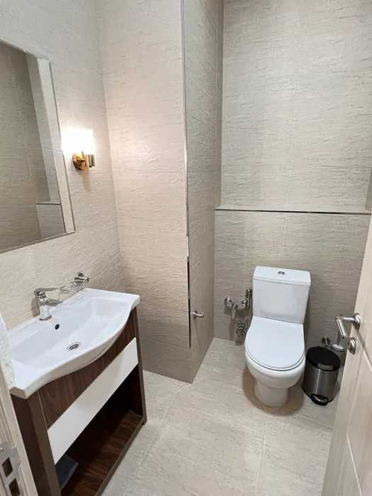 ПРОДАМ ШИКАРНУЮ 2х-ком ЖК сагбон голден хус 5/9   ЦЕНА БОМБА!!!29*