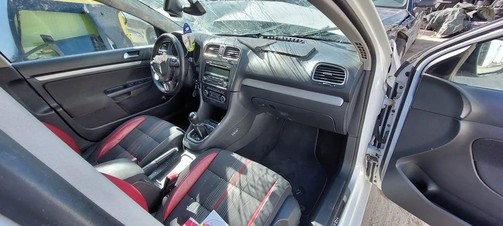 Dezmembrari Volkswagen Golf 6 Combi 1.6 TDI CAY