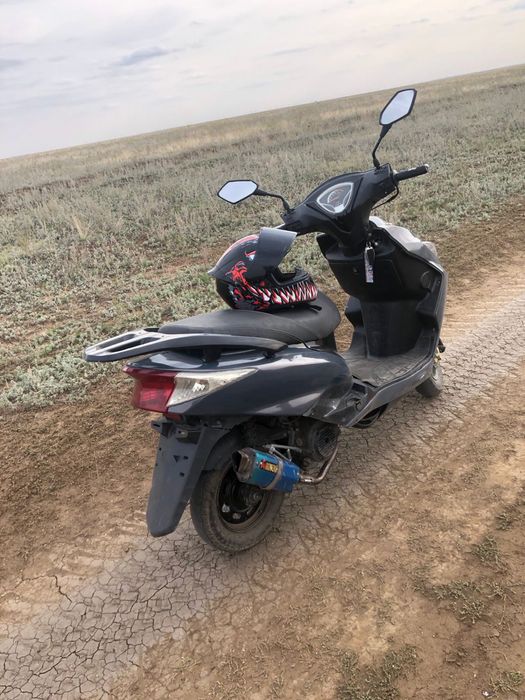 Продам скутер м8