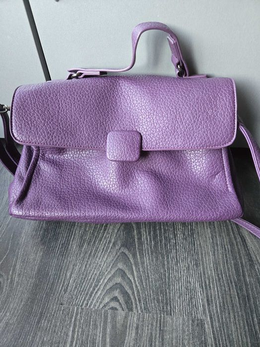 Нова Чанта в лилаво с подарък