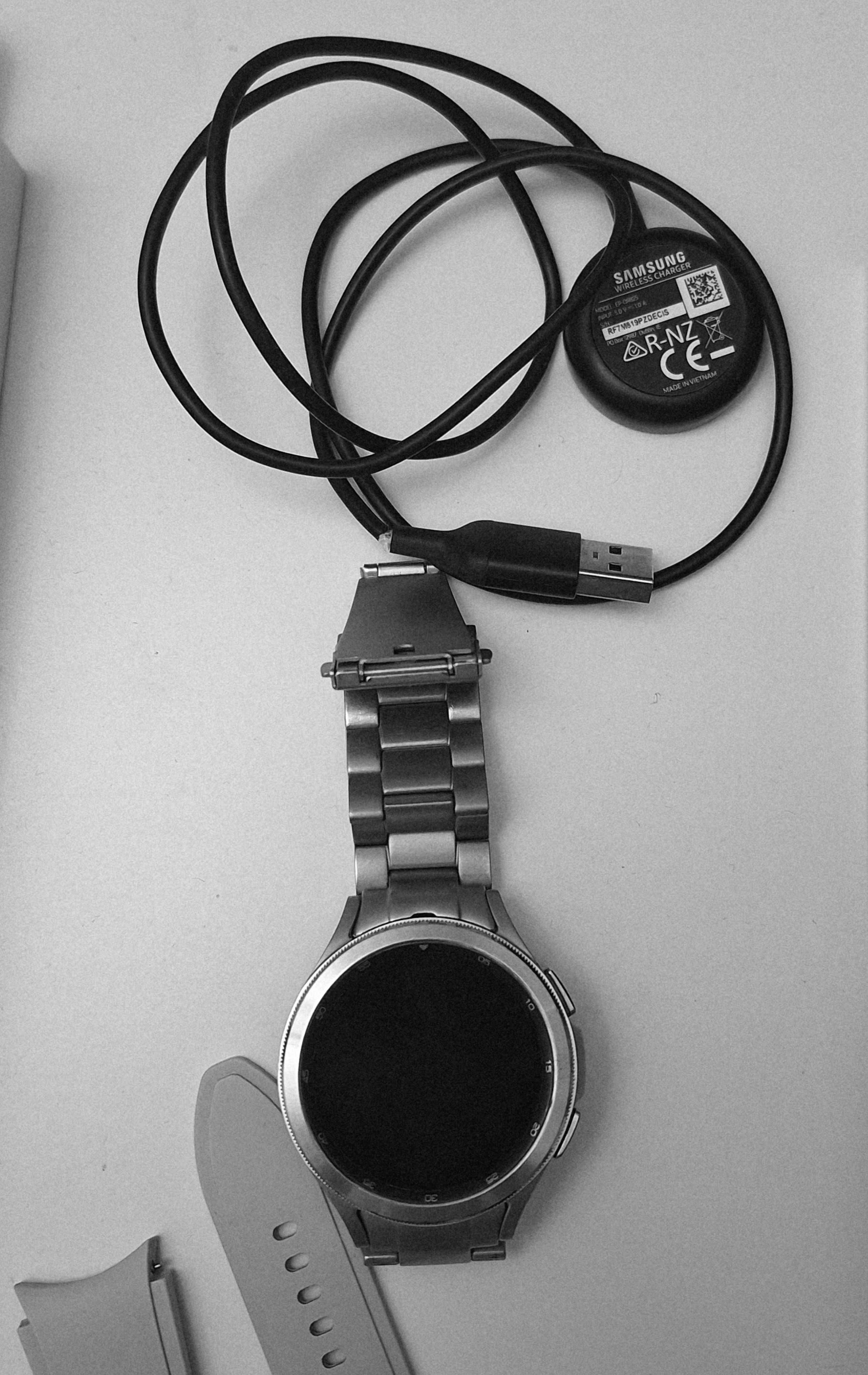 Samsung Galaxy Watch 4 /46mm / LTE / WI-FI /SILVER / Pachet complet