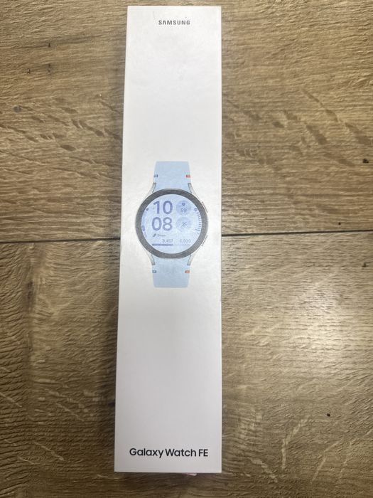 Samsung watch fe Неотварян!