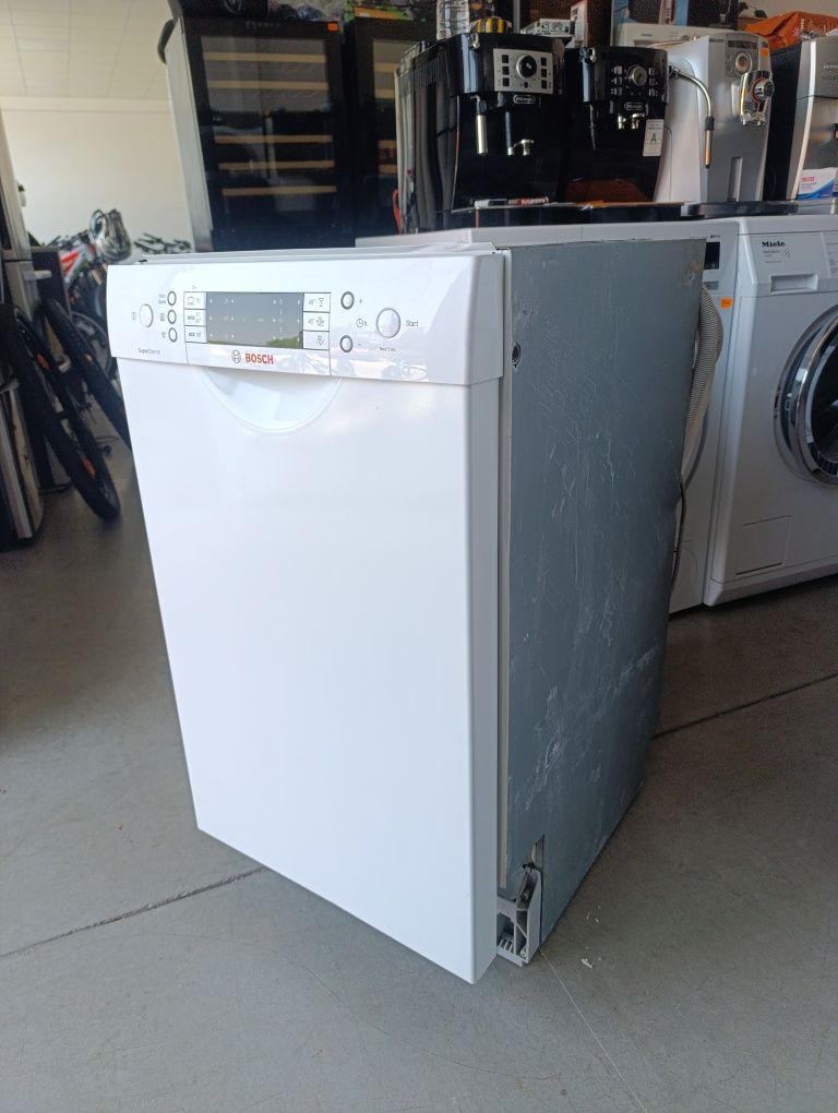 Съдомиялна машина BOSCH Super Silence 45см
