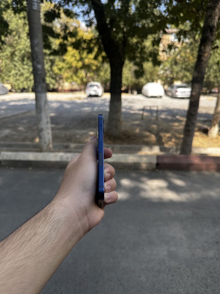iPhone 12 mini xolati idyal