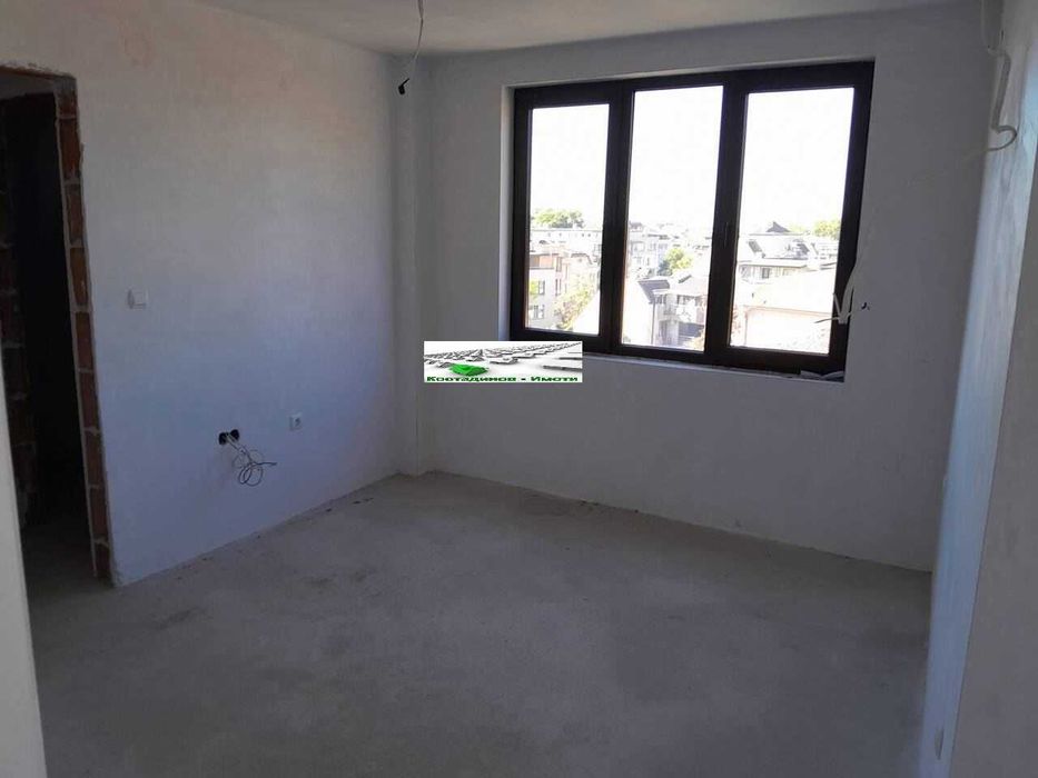 Продава се Двустаен апартамент в Пловдив, Център - 60 кв.м за 2317 €/кв.м - Снимка #2