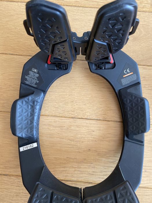 Leat Neck Brace 3.5 Cactus L/XL