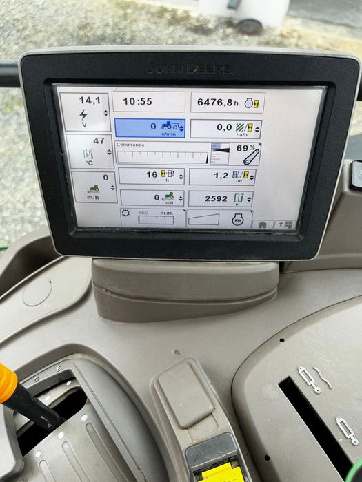 Tractor John Deere 6105 R cu încărcător frontal