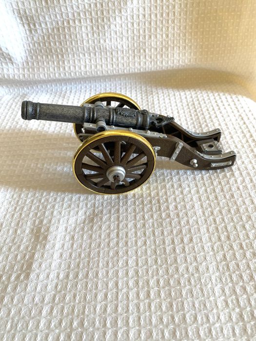 Jucarie baieti superba