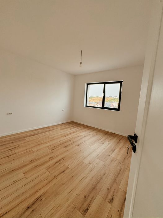 Miroslava/1km de Lidl/canalizare/132 mpu,teren 430 mp