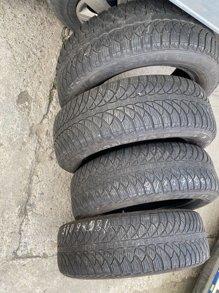 Cauciucuri 185/60R15 Pret 400 lei setu