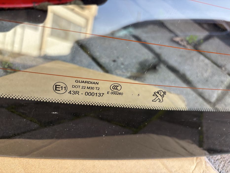 Задно стъкло за пета врата Peugeot 308 T9 2014- комби