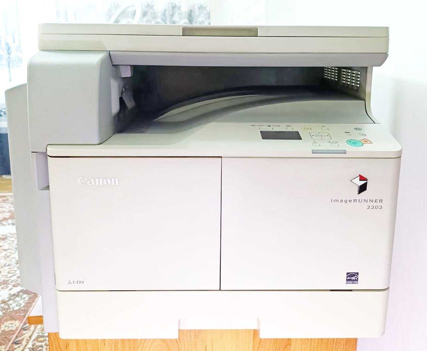 Продам принтер МФУ Canon 2202
