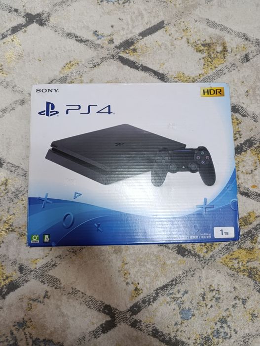 Продам ps4 в отличном состоянии
