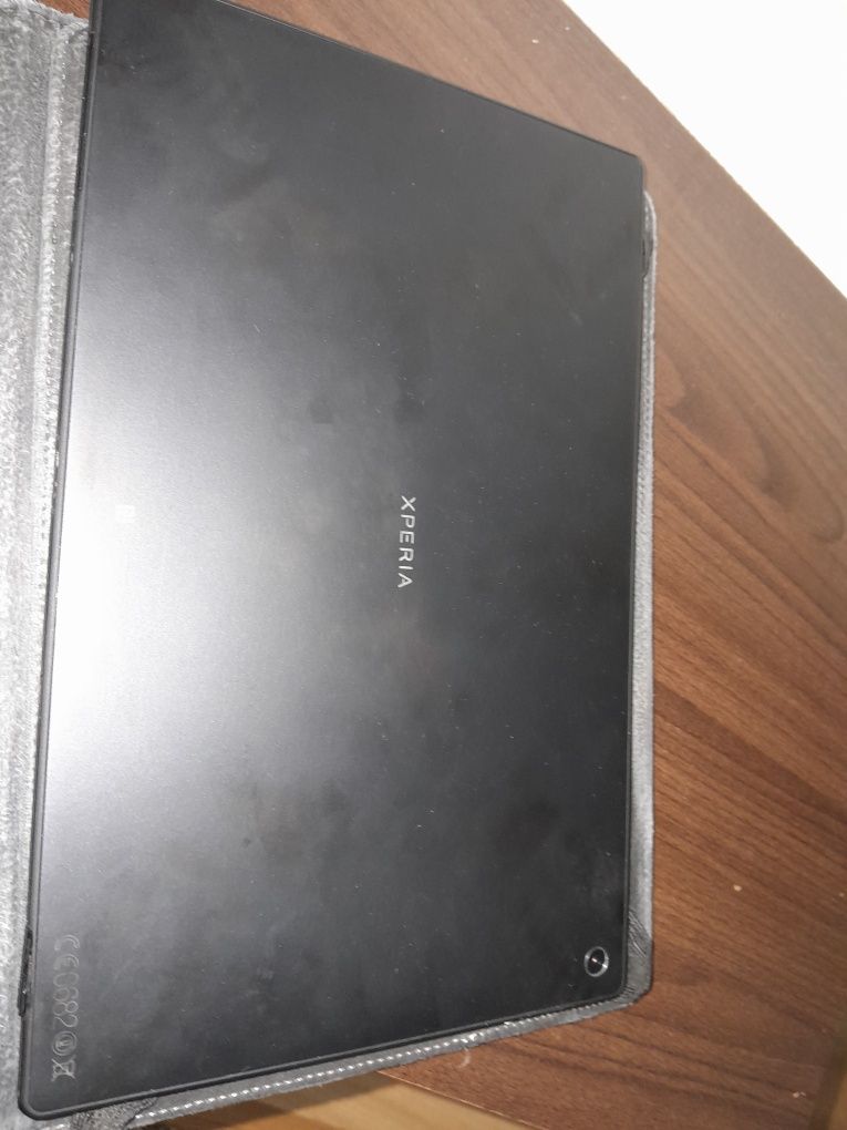 Vând tableta Sony Xperia în stare impecabila