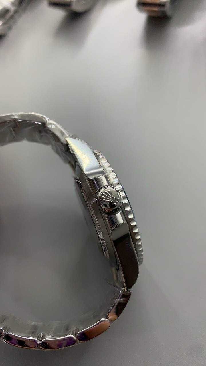 ROLEX Submariner 41mm без дата керамичен безел черен циферблат