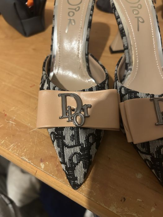 Dior токчета    .