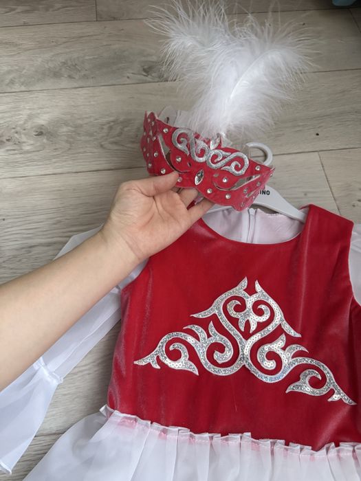 Казахское платье диадема